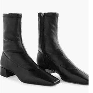 Reformation Rosina Bootie Black Stretchy shaft women’s size 7.5